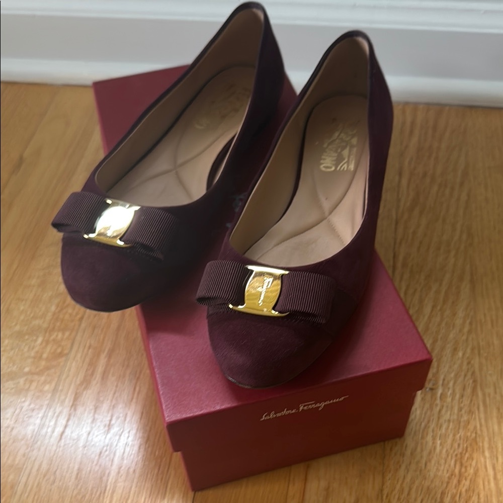 Salvatore Ferragamo Women's Burgundy Flats